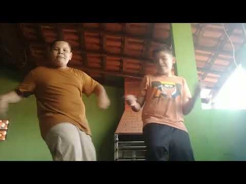 Dançando Mc lan os cretinos toc toc quem é?