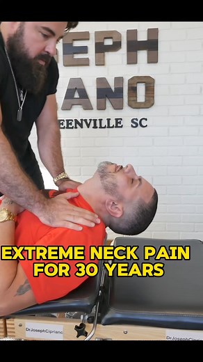 114K views · 1.2K reactions | Extreme Neck Pain For 30 Years #neck #chiropractor #chiropractic | Crackingmaster | Facebook