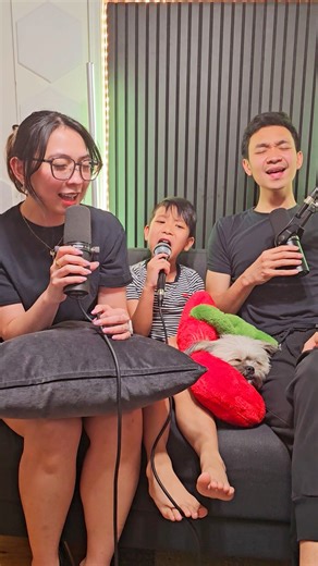 922K views · 10K reactions | flying high up on the wings of love because my aunt is engaged!  On The Wings Of Love - Jeffrey Osborne (Regine Velasquez version) | Cover by #KaelLim and Popops #GabrielLim & Aunt Jai #KaelAndPopops #popsmomskael #popsmomskaellim #OnTheWingsOfLove #JeffreyOsborne #RegineVelasquez #song #cover #music #singing #reels #reelschallenge #reelstrending #reelsviralシ #reelsfacebook #fbreelsvideo #fbreels | Pops, Moms & Kael Lim | Facebook