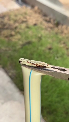 Simple Pipe Sealing Trick Without Valves or Fittings