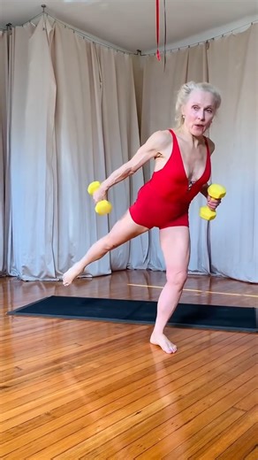 AGEIST on Instagram: "One of our faves @carrieowerko wowing us with great moves and fantastic balance! Stability is a vital component of health as we age, and Carrie shows that training balance doesn't have to be boring at all 💃 #inspiration #healthspan #weareageist"