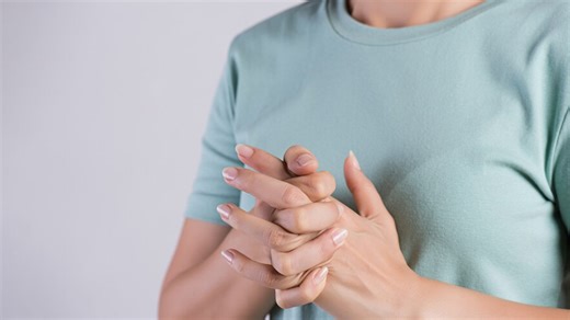 Is Cracking Knuckles Good Or Bad? Know Here