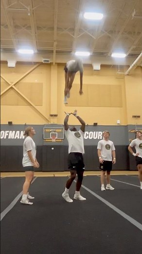 EXTENDED TO immediate Lib! #cheerleading #performance #stunt #college #allstarcheer