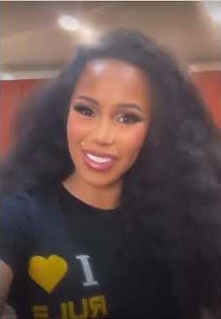 Cardi B Shows Off Her Natural Hair! #cardib #celebrity #shortsfeed