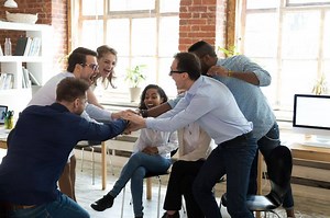 Esprit d'équipe : 5 étapes pour le mettre en œuvre et performer