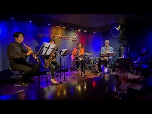 "Chameleon" Harbie Hancock by "Jazz Saxophone quartet BEATs"