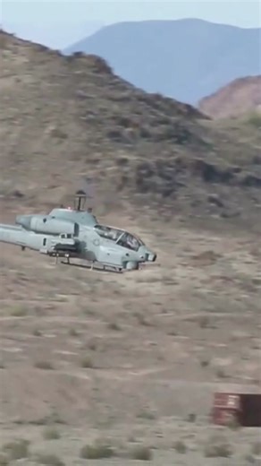 𝐴𝐻-1𝑍 𝐶𝑜𝑏𝑟𝑎 #edit #military #helicopter #ah1z #cobra #attackhelicopter