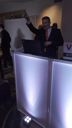 This is what unforgettable wedding moments look like ✨ From your first dance to your grand exit, the right entertainment transforms moments into memories. Non-pyro cold sparks • Dancing on clouds • Seamless wedding experiences See if we’re available for your wedding date 👇 | VEGAs Event Group