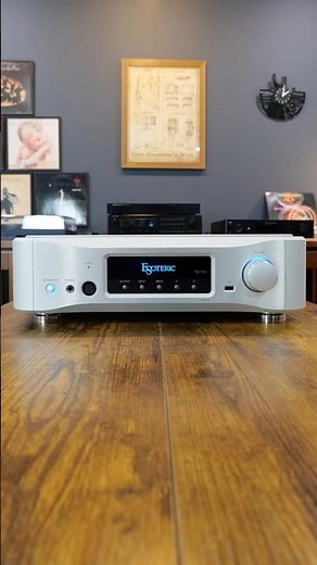 Esoteric N-05XD Network DAC / Stereo Pre-amplifier #unboxing