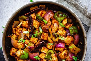 Chilli Paneer (Dry & Gravy)