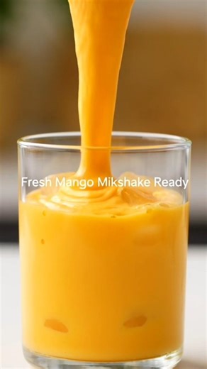 how to make fresh mango 🥭 milk shake.#shorts