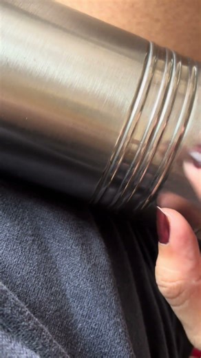 ASMR intense scratching and tapping #relax #visualtingle #asmrsounds #asmrcommunity #relaxing