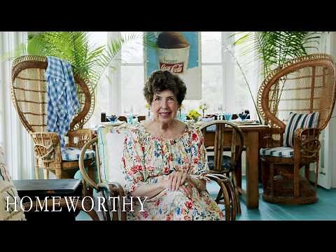 Mary Kay Andrews’ Beach Cottage is a Collector’s Paradise | House Tour