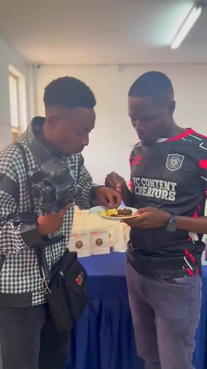 camera man iiiiiiiii😂😂😂😂#fyp #viral #comedy #nairobitiktokers #creatorsearchinsights @MASHA TV