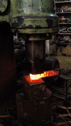 Axel Cheeni Making Process | Froging Work | Haji M Riaz #truedialogue