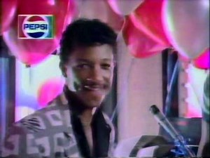 Wendy's Crispy Chicken Nuggets (2nd version) commercial 1986