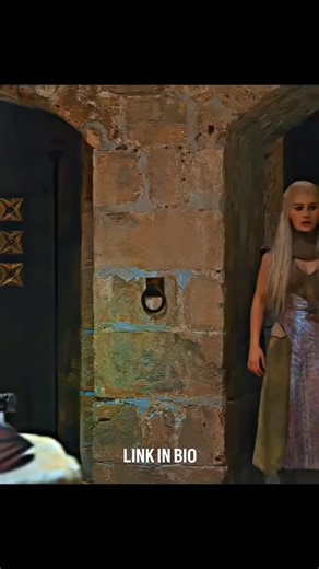 SPECIAL Clube on Instagram: "We Can Be Heroes (2020) | Neck is like a noodles 1. We Can Be Heroes (2020) is a vibrant, family-friendly superhero film directed by Robert Rodriguez, serving as a standalone sequel to his 2005 hit The Adventures of Sharkboy and Lavagirl in 3-D 🎬🦸♀️! 2. Set in a world where superheroes (called “Heroics”) protect the planet, the story kicks off with a crisis: all the adult Heroics are kidnapped by evil alien invaders, leaving Earth defenseless 👽🌍😱! 3. The only ho