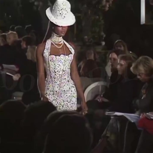 Naomi Campbell at Christian Dior Spring 1997 Couture