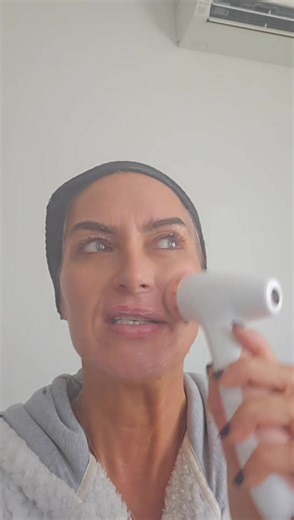 48 never felt better 💯 Update: 🚨 Boxtox wand ❤️ I can give you the wholesale discount this week! 🚨 If you’ve been wanting one, NOW is the time to grab one! ✨Boost collagen for younger skin ✨ Smaller pores, bye blackheads ✨ Firmer, smoother, radiant skin This is my all-time fave device, and this deal is too good to pass up! DM me for details! 💕 Your skin will thank you later! ✨ #GodFirst #antiaging #thebest | Michelle de Thierry