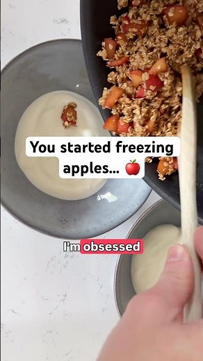 I’m OBSESSED with this Apple crumble granola 🍎