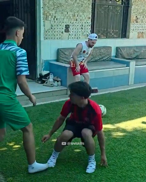 How Did a Normal Play Turn Into THIS?! ⚽
