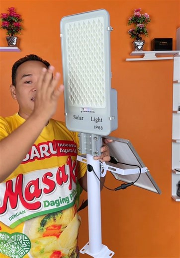 Lampu Jalan Solar Cell LED Terbaru! Auto Sensor Malam, Remot Multifungsi, Terang Maksimal & Garansi Resmi 10 Tahun #lamputenagamatahari #lampujalan #lampusolar #lampusolarled #lampujalanpju