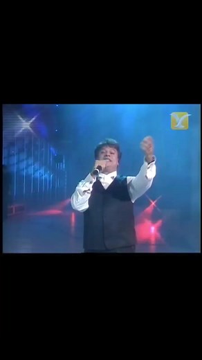 Juan Gabriel (Debo hacerlo) Viña del Mar 2002