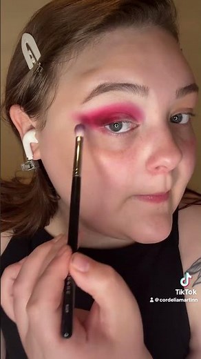 Red Eyeshadow Tutorial❤️💋 #makeup #makeuptransformation #eyeshadowtutorial #makeuplook