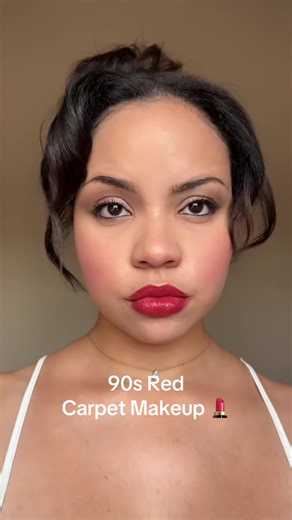 Kels (@chicwithkels) - 90s Red Carpet Makeup Tutorial for Glamorous Looks