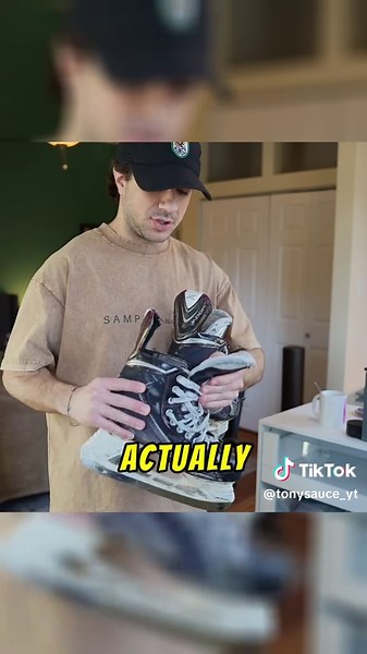 🚨 Full Video On YT! My Complete Hockey Gear Breakdown #hockey #hockeygear #hockeytape #hockeystick #bauer #ccm