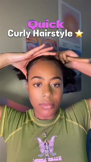 "Get ready to slay with these 4 quick and fabulous curly hairstyles using our clip-ins! 💁🏽‍♀️✨ Find the clip ins that can be styled just like your own hair on our website (link in bio) 👆🏽 1 bundle is enough for full head If you are not sure which texture works with your hair, feel free to DM us some pics for suggestions 🥰 . . Thanks @kayoriii.x @iamngozireddie @curlykaayyy for these tutorials ❤️ #betterlength #clipins #clipinsfornatural #naturalhairstyles #3ahair #3bhair #protectivestyles |