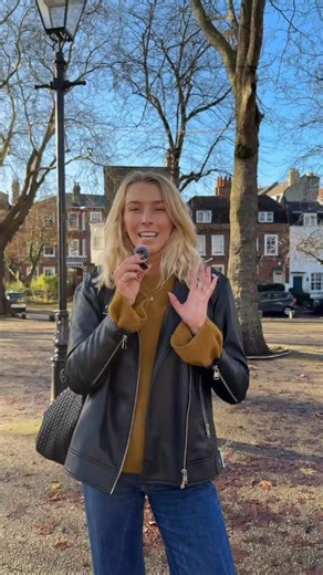 How to spend a day in Highgate, London 🇬🇧 Highgate really feels like a little village tucked away in the city and it’s the perfect cosy area to explore during the winter months, far away from the tourist crowds ✨ Here’s how I would spend the perfect day there: 🚇 Get off the tube at Highgate station ☕️ Coffee at Queens Wood Cafe 🍂 Walk through Queens Wood Highgate Wood 🏙️ Wander through Highgate Village browse the independent shops 🍽️ Grab lunch at The Red Lion & Sun (SO GOOD!) 🍰 Take a sw