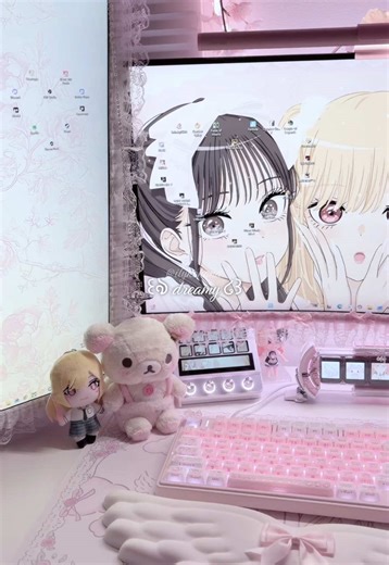 Adorable Keyboard Decoration Ideas for a Cute Setup