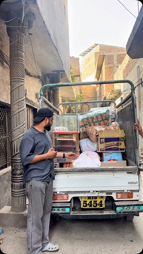 88K views · 10K reactions | 1 lakh me canteen setup #explore #viral #reelsindia #viralvideos #instagood #instadaily #reels | Zul Kifal | Facebook