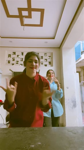 Neesha Khan on Instagram: "New trand😭✌️"