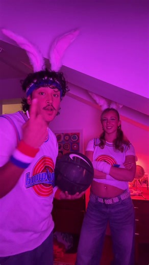 Adorable Lola Bunny and Bugs Bunny Couples Costume