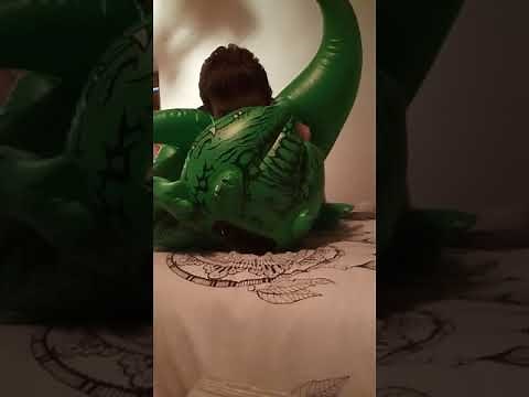 inflatable crocodile inflation a little bit rided And deflated at the end
