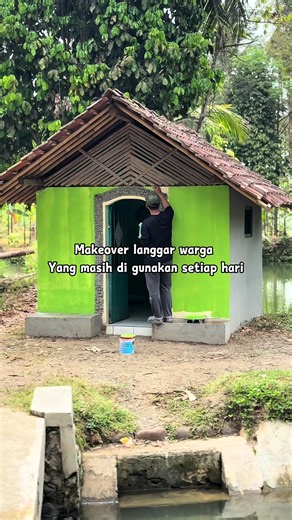 Ya Allah, mudahkan dan lancarkan setiap langkah kami dalam merawat tempat ibadah, Semoga apa yang kami lakukan, sekecil apa pun, bisa menjadi kebaikan dan membawa manfaat untuk banyak orang. Semoga langgar ini selalu terjaga dan menjadi tempat yang nyaman untuk beribadah serta mendekatkan diri kepada-Mu. Dan untuk teman-teman semua semoga Allah selalu memberikan kesehatan, umur yang penuh berkah, rezeki yang lancar, serta kemudahan dalam setiap urusan dan niat baiknya. Aamiin Ya Rabbal Alamin. �