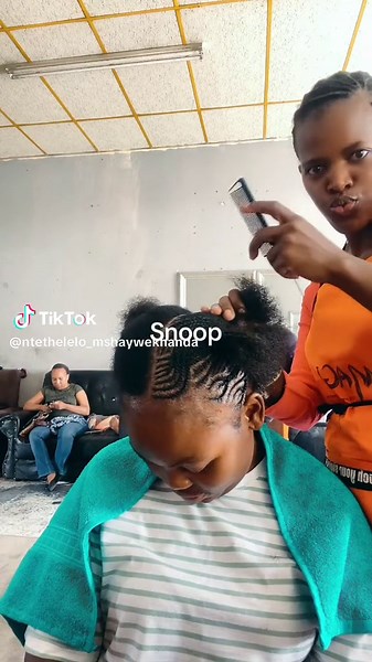 Snoopy Afro Hairstyle Tutorial in Dundee