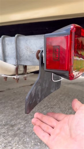 Have you seen this style license plate mount? Link in my bio for those interested #trailer #boat #licenseplate #utilitytrailer #contractor #handyman #boatowner | TOOLS by Design