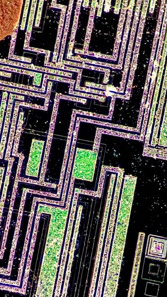 A Microscopic Look at Computer Chips – Silicon Worlds Within Worlds
