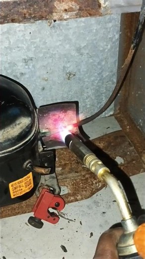 फ्रिज गैस refrigerator gas #refrigerator #work #ripering #viralshorts #shorts #technology #viral