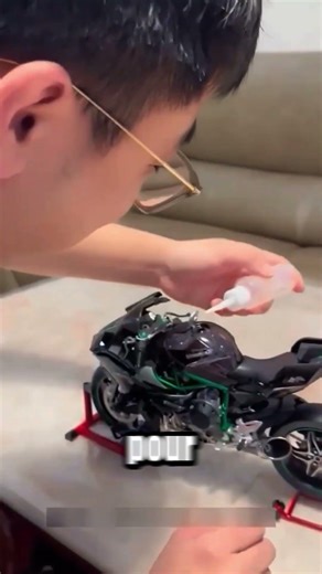 The most realistic miniature motorcycle in the world