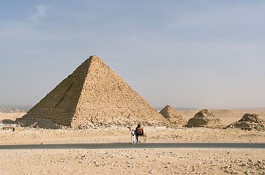 Bukan Sekadar Makam, Menguak Rahasia Pembangunan Piramida Mesir Kuno