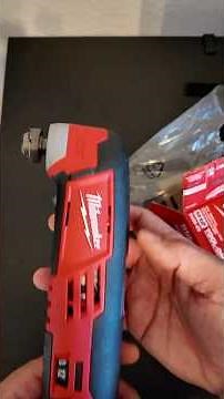 Milwaukee M12 multi-tool 2426-20 unboxing.