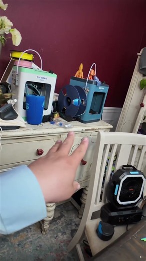 The Creality Ender-3 V3 SE 3D printer combines high-speed printing with easy setup, making it a