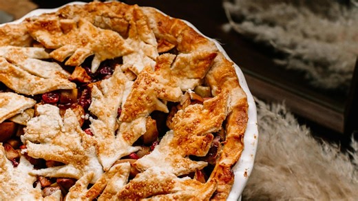 18 Iconic Canadian Foods You Have to Try on Your Trip