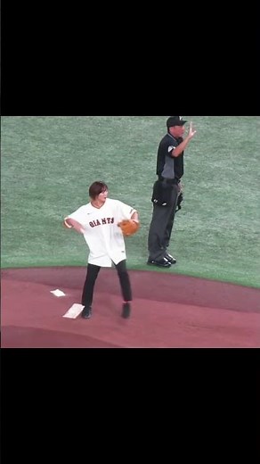 パリ柔道金メダリストの角田夏実 選手が始球式（読売ジャイアンツ 対 横浜DeNAベイスターズ 2024年10月18日クライマックスシリーズ）