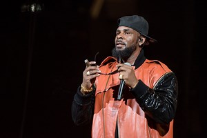 R. Kelly Paid $22K For Hour-Long Club Appearance Amid Sexual Abuse Case: Report