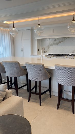 THE WHITE PROJECT A stunning, brilliantly bright all-white kitchen for this beautiful home renovation project we were involved in 🤍 Calm, crisp and beautifully detailed from every angle. If you have any questions about this project, drop them in the comments and we’ll get back to you with the details 🫶🏼 #TheWhiteProject #GreenhillKitchens #AllWhiteKitchen #KitchenInspo #KitchenDesignIdeas #BespokeKitchens #LuxuryInteriors #HomeRenovationIdeas | Greenhill Handmade Kitchens